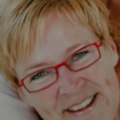 Monique van Elderen